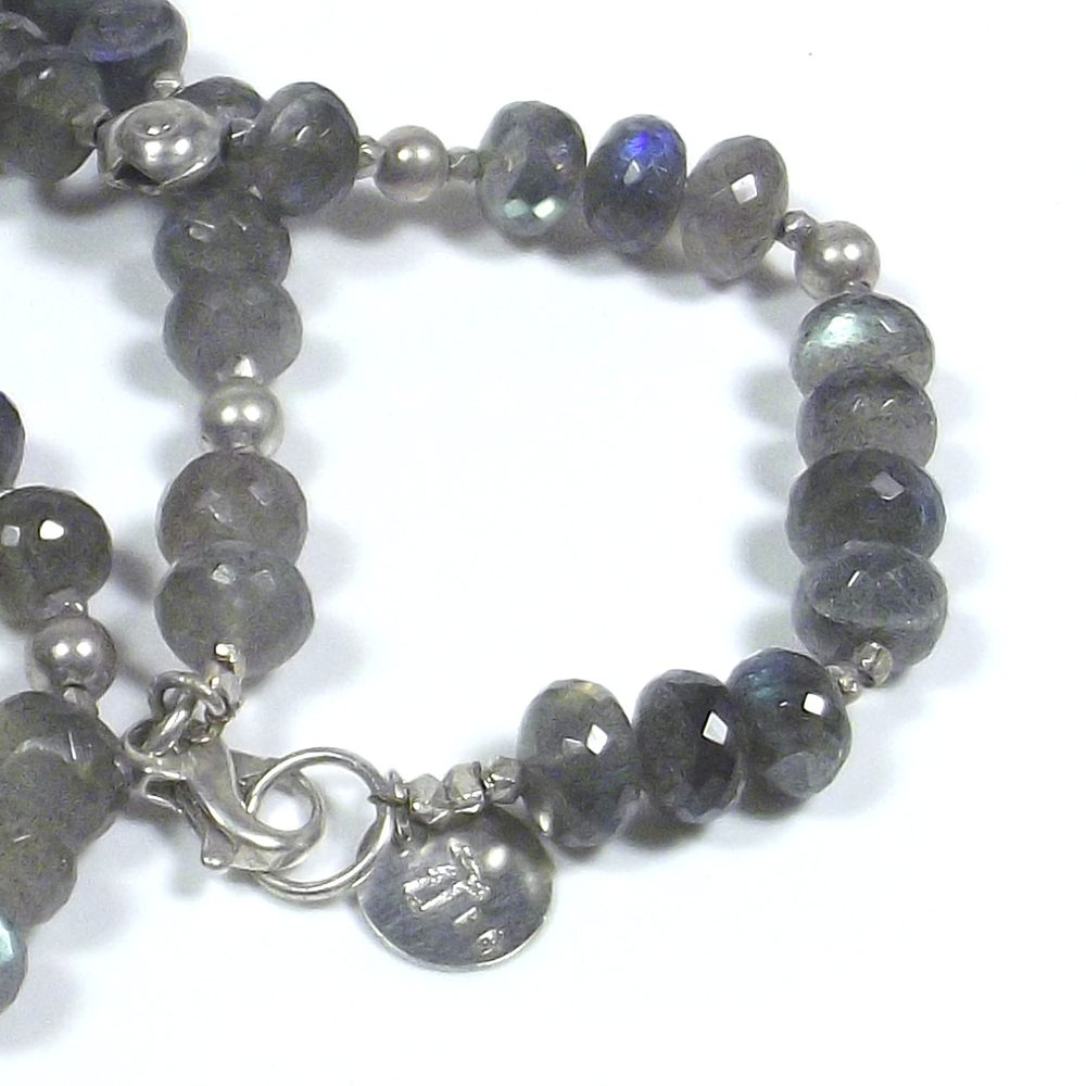 COLLANA ETNICA con pesce d'argento e LABRADORITE sfaccettata – immagine3
