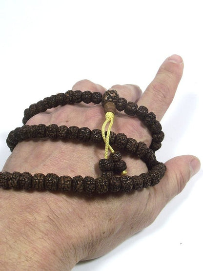 COLLANA ETNICA Japamala 108 Rudraksha tagliati - Uomo Donna – immagine4