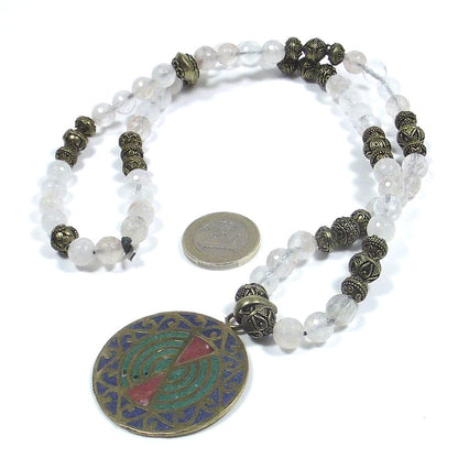 GIOIELLI etnici | COLLANA con cristallo di rocca sfaccettato e ottone – immagine6