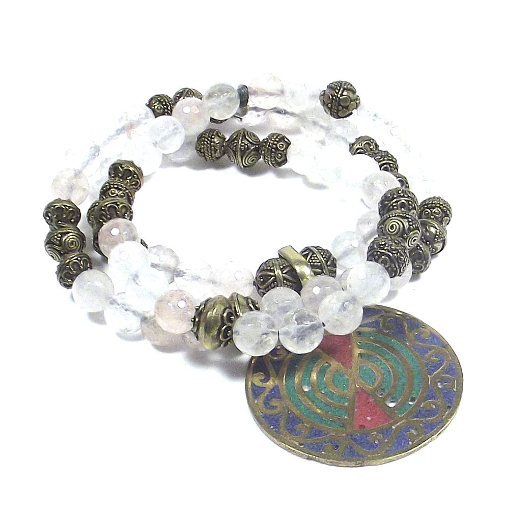GIOIELLI etnici | COLLANA con cristallo di rocca sfaccettato e ottone – immagine3