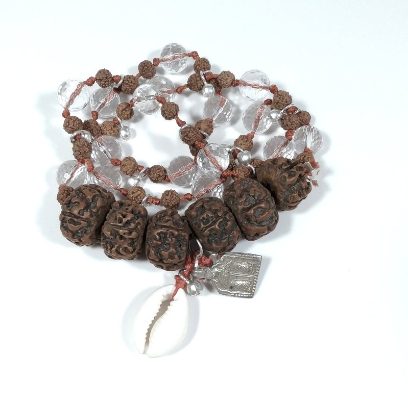 Collana ETNICA in argento 925 Japamala con cristallo di rocca - Rudraksha