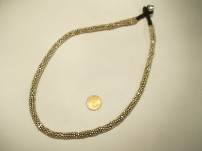 Collana in ottone argentato - Naga – immagine2