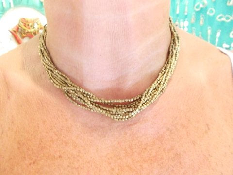Collana in ottone Naga – immagine4