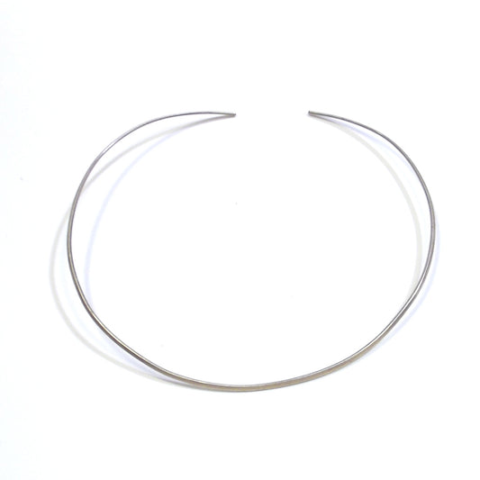 COLLANA girocollo rigido sottile in argento anticato