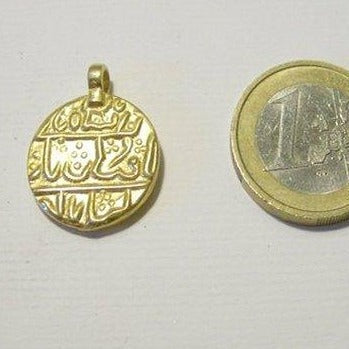 Ciondolo etnico moneta dorata