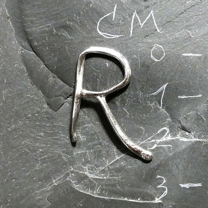 CIONDOLO PERSONALIZZATO in argento 925 con lettera - R