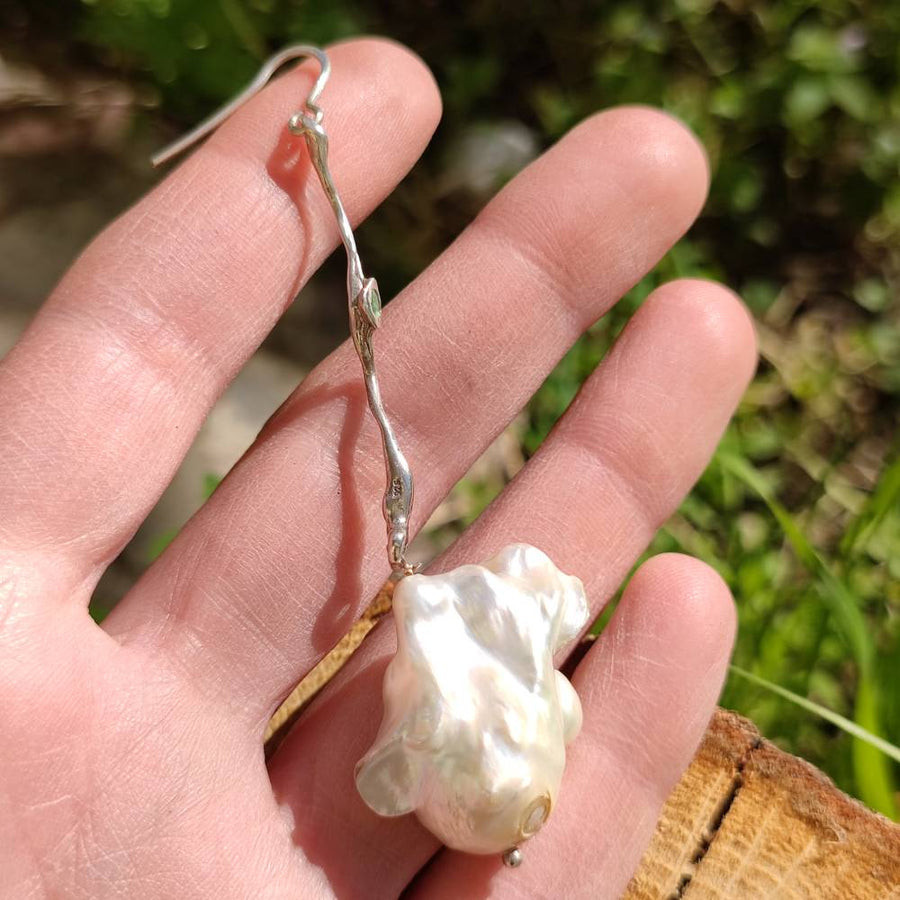 Mono orecchino in argento 925 con Perla scaramazza - Pezzo unico