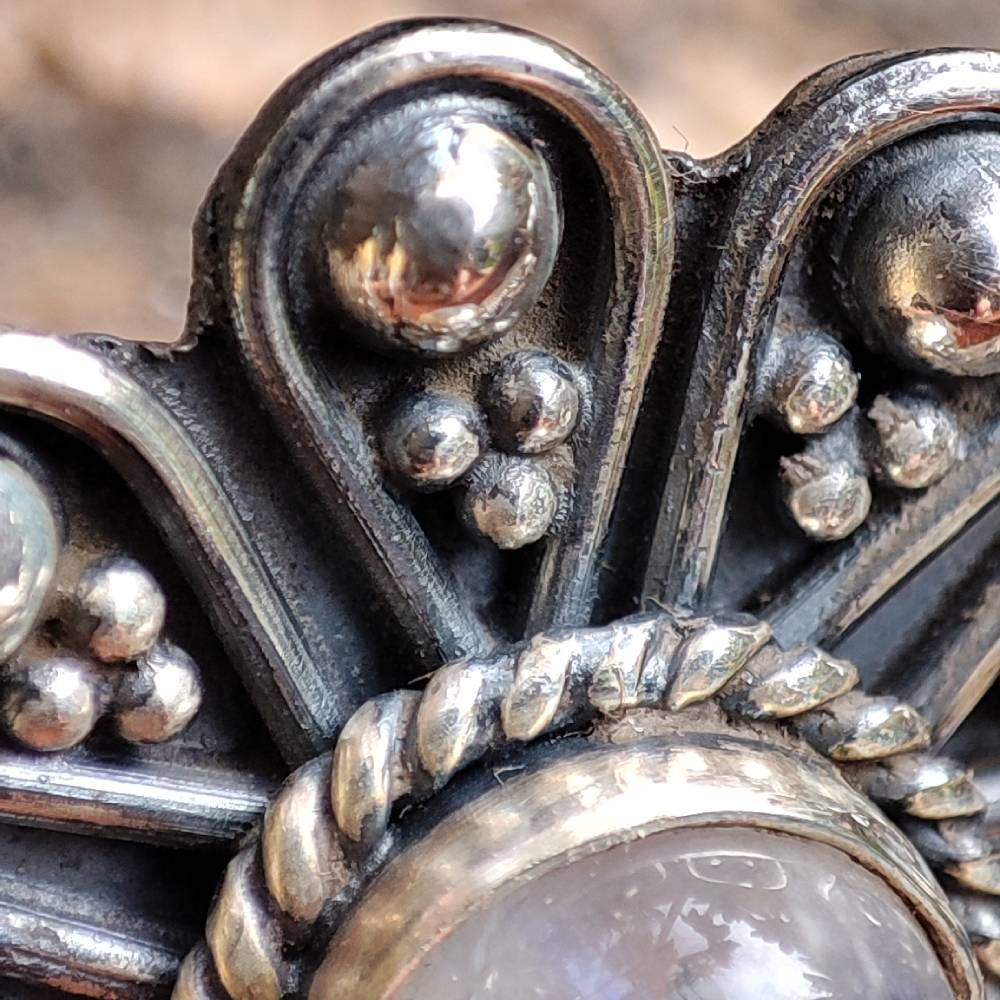 ORECCHINI JAGATVEER in argento 925 con pietra