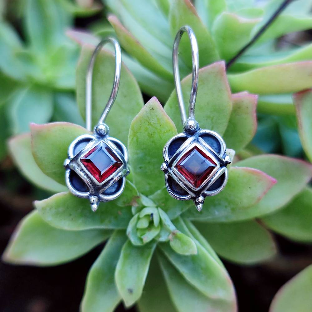 ORECCHINI etnici con pietra in argento 925 - PUNASA