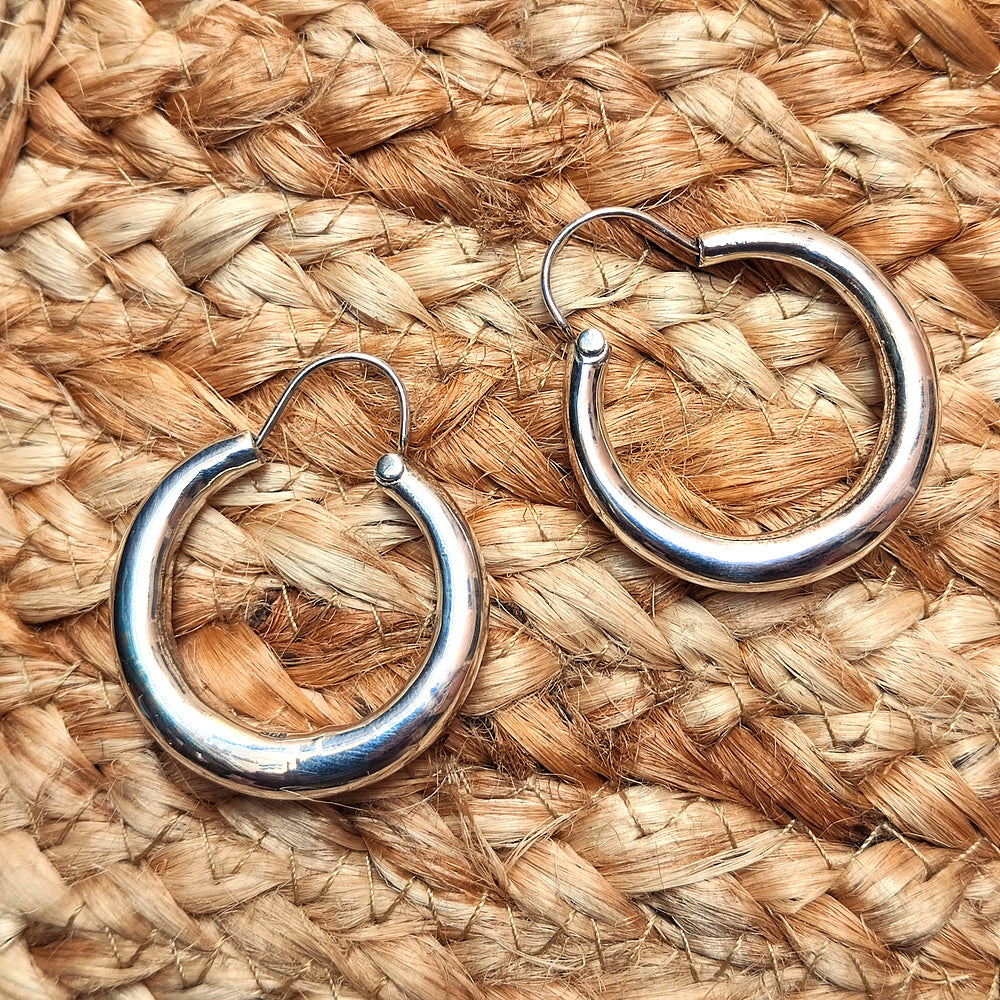 ORECCHINI indiani bombati a cerchio SITA argento