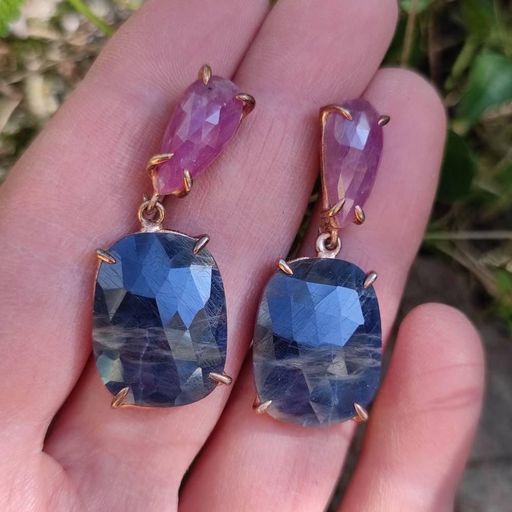 Orecchini AUDREY con pietra in argento 925 rosato con ZAFFIRO | GIOIELLI classici