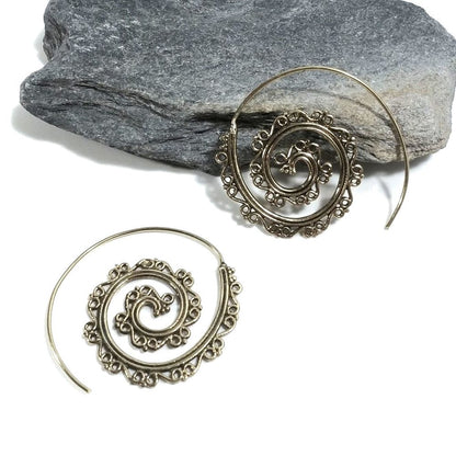Orecchini etnici in ottone a spirale con filigrana - MANERI