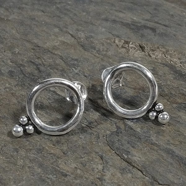 ORECCHINI BHINI da lobo in ARGENTO artigianali | Campanelle in argento – immagine1