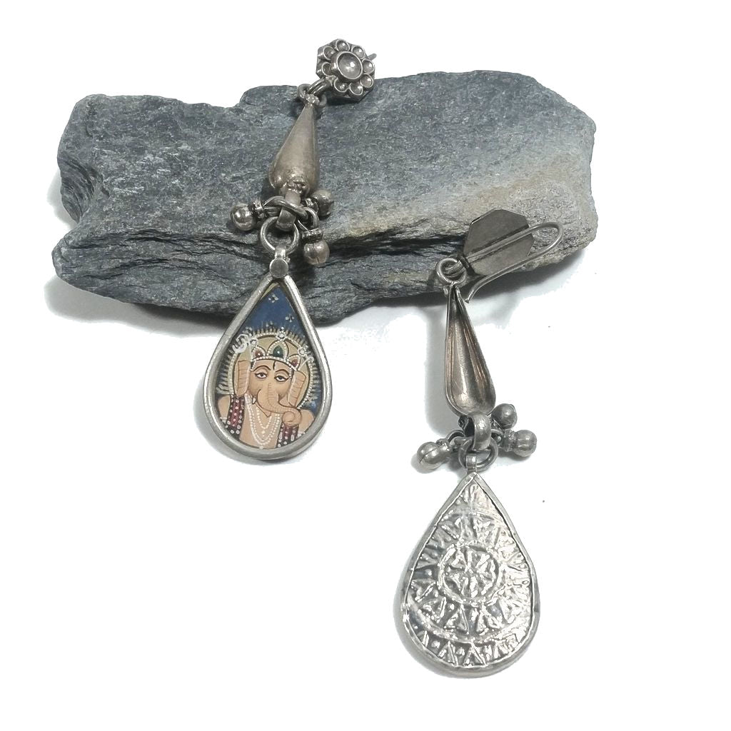 ORECCHINO etnico argento vecchio GANESH | Deccani pitture argento
