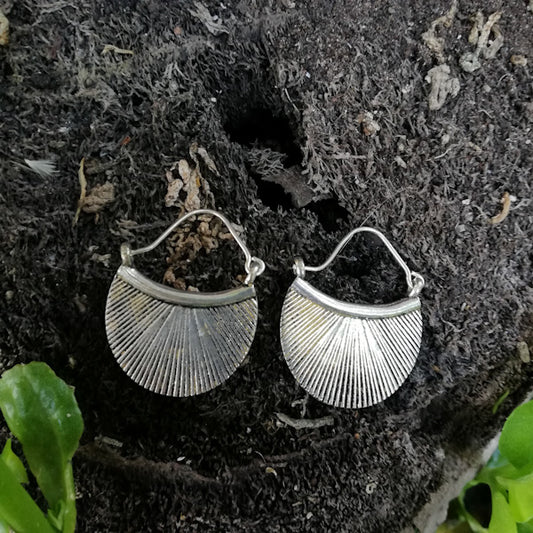 ORECCHINI etnici GIVA in ottone | ORECCHINI etnici in ottone | ilmondodiwit.com – immagine1