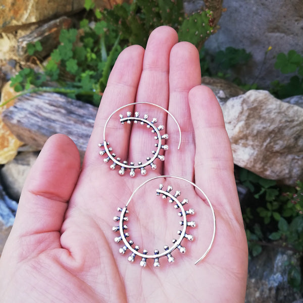 ORECCHINI ETNICI Ottone lucido Orecchini artigianale | Spirale Gypsy