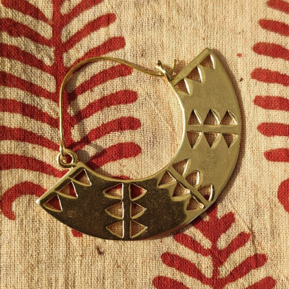 ORECCHINI etnici JENYA in ottone – color oro