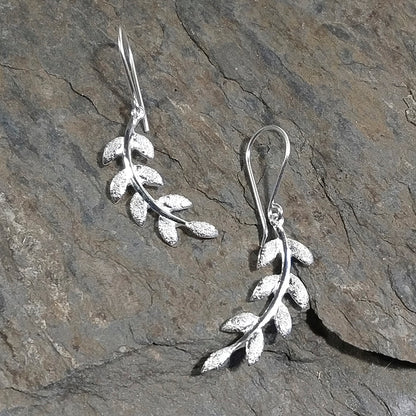 ORECCHINI LADY PINK a forma di foglio da lobo argento | Orecchini artigianali
