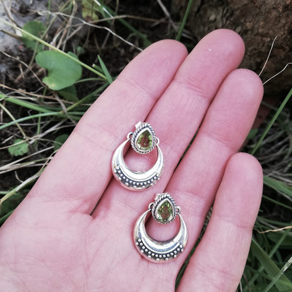 ORECCHINI pendenti LALIMA in argento 925 con pietra | Orecchini argento con PERIDOTO