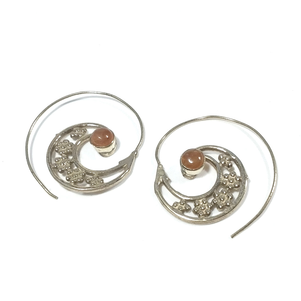 ORECCHINI ETNICI Ottone antichato ORECCHINI Corniola | Spirale