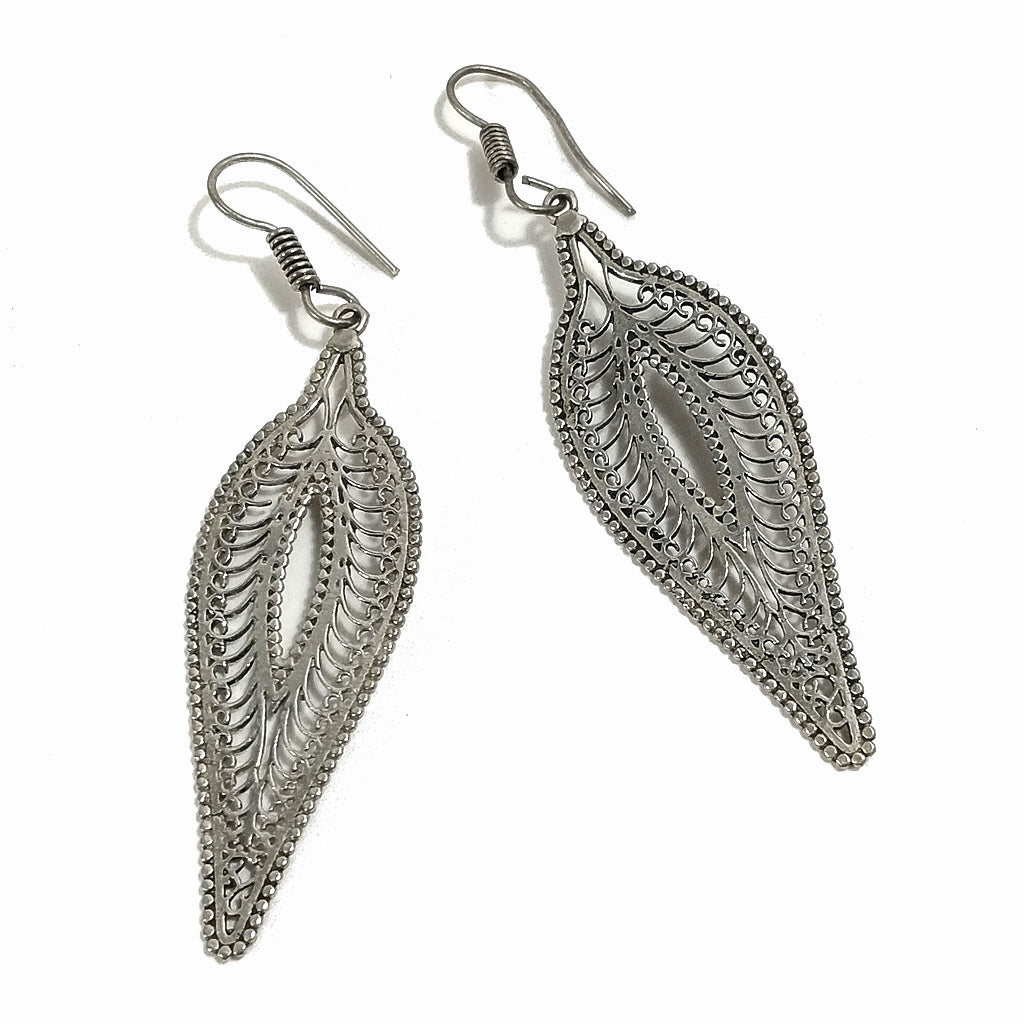 Orecchini etnici in ottone con foglia filigrana - GREEN