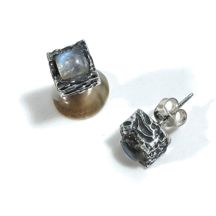 Orecchini da LOBO | Orecchini argento 925 - Pietra di luna | Gioielli argento piercing
