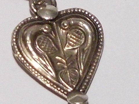 Orecchini etnici in argento antico - HETAUDA – immagine4