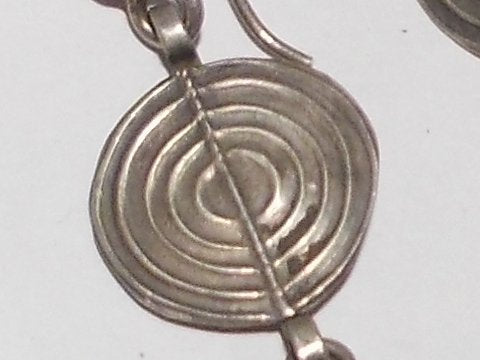 Orecchini etnici in argento antico - DEVEN