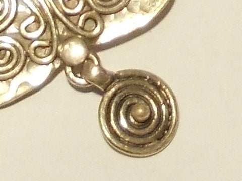 Orecchini etnico in argento antico - ROSSO – immagine3
