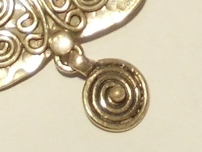 Orecchini etnico in argento antico - ROSSO – immagine3