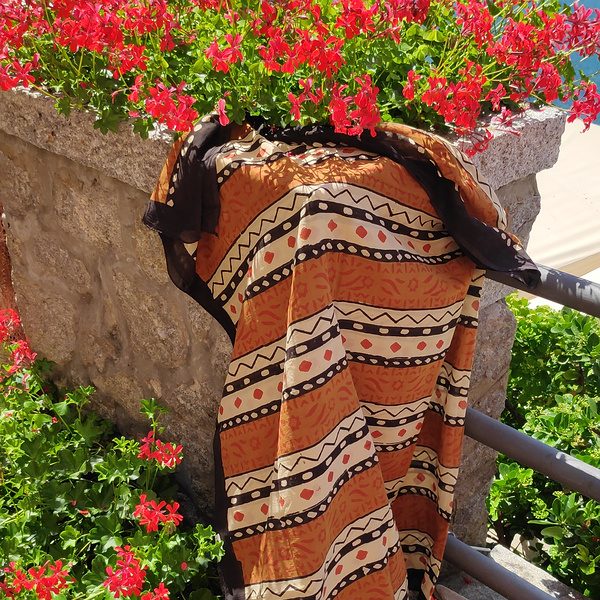 Pareo | Sciarpa artigianale in cotone con fantasie tribali | Telo da mare
